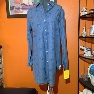 🐹Disney Denim Button Down Shirt Sz XSmall